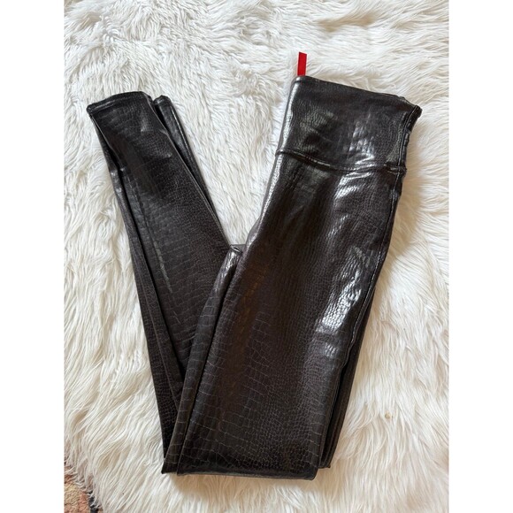 Spanx Croc Leggings - Picture 2 of 10
